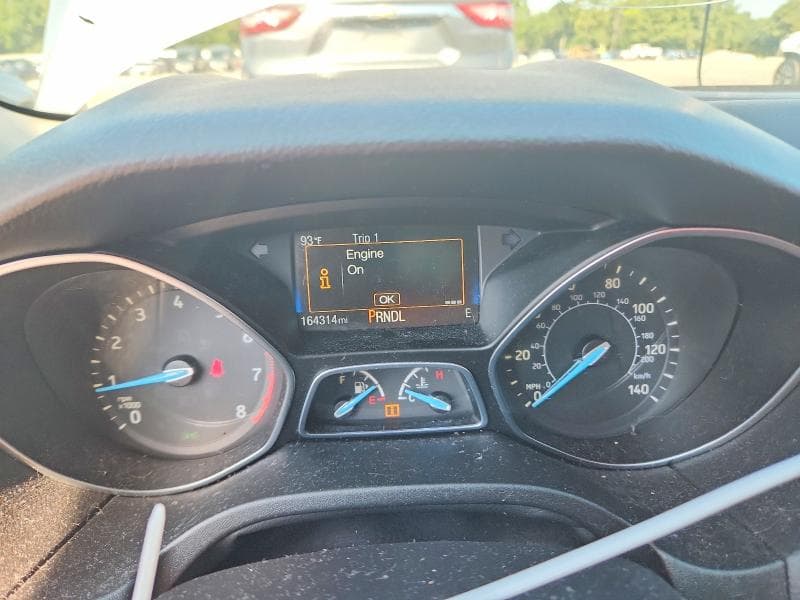 2017 FORD FOCUS SE 9