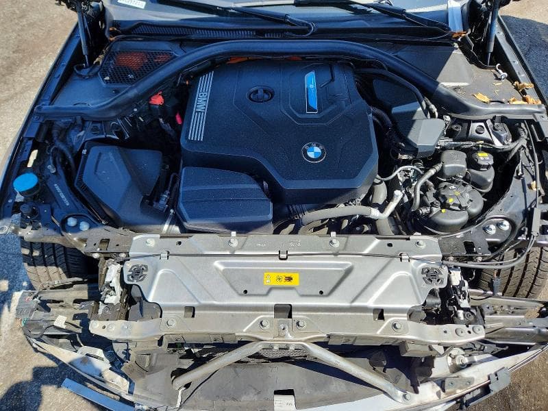 2022 BMW 330E 11