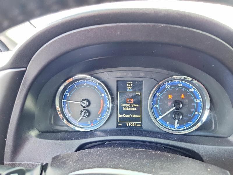 2019 TOYOTA COROLLA SE 9