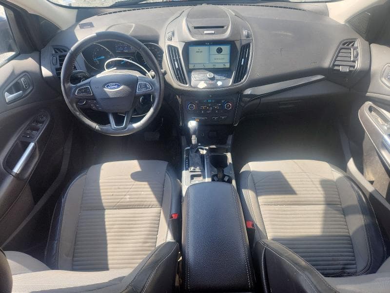 2017 FORD ESCAPE SE 8