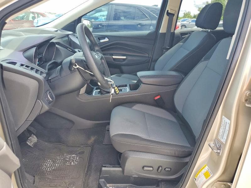 2017 FORD ESCAPE SE 7
