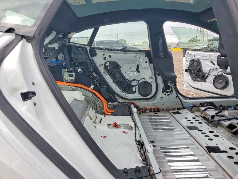 2023 TESLA MODEL S 10