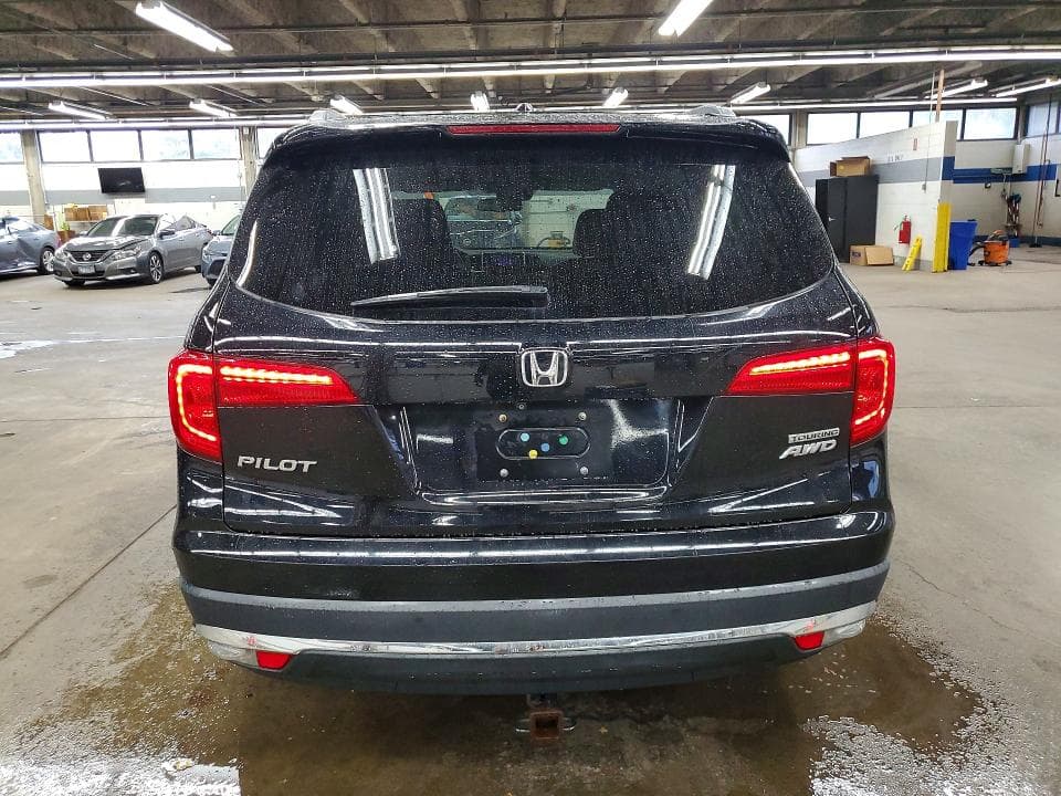 2017 HONDA PILOT TOURING 6