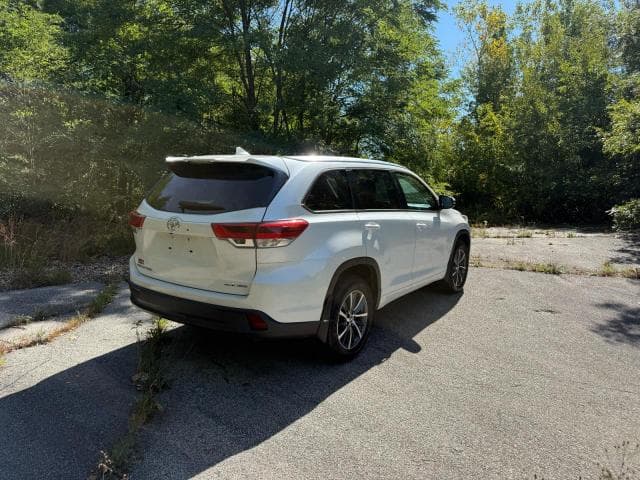 2018 TOYOTA HIGHLANDER XLE 4