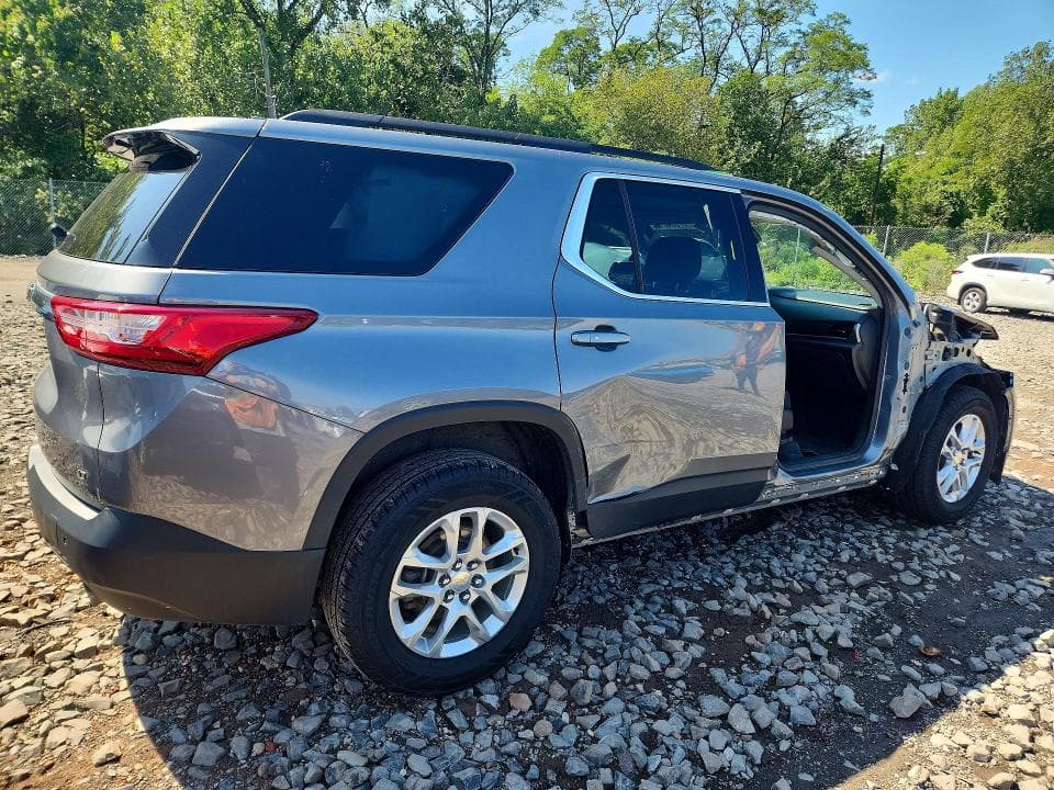 2021 CHEVROLET TRAVERSE LT 3