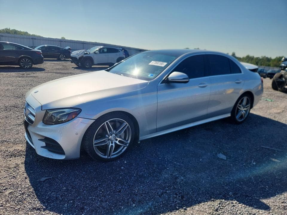 2017 MERCEDES-BENZ E 300 - 1