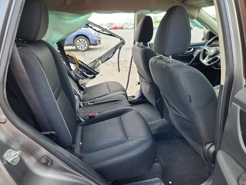 2017 NISSAN ROGUE S 11