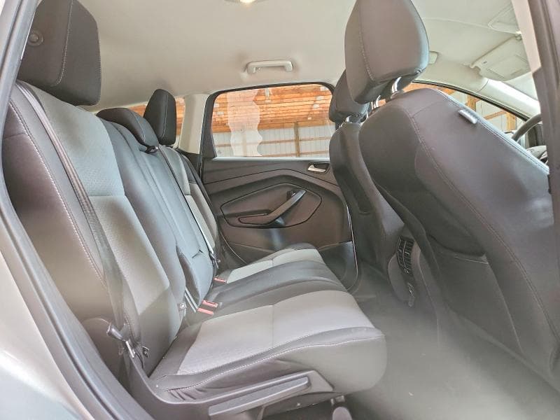 2017 FORD ESCAPE SE 11