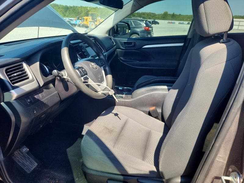 2019 TOYOTA HIGHLANDER LE 7