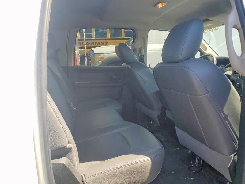 2018 RAM 3500 ST 10