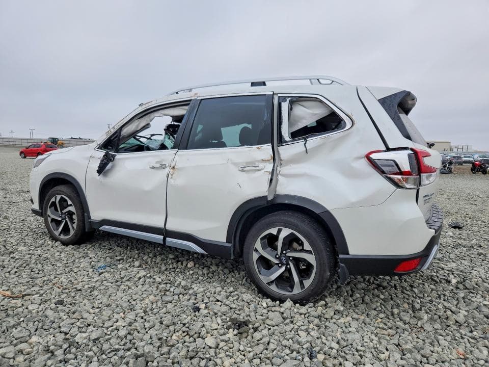 2023 SUBARU FORESTER TOURING 2
