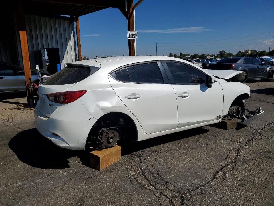 2017 MAZDA 3 TOURING 3