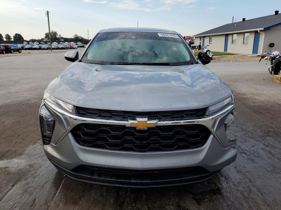 2025 CHEVROLET TRAX LS 5