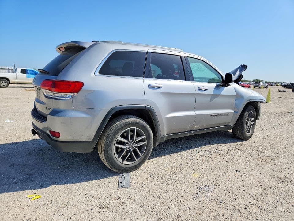 2019 JEEP GRAND CHEROKEE LAREDO 3