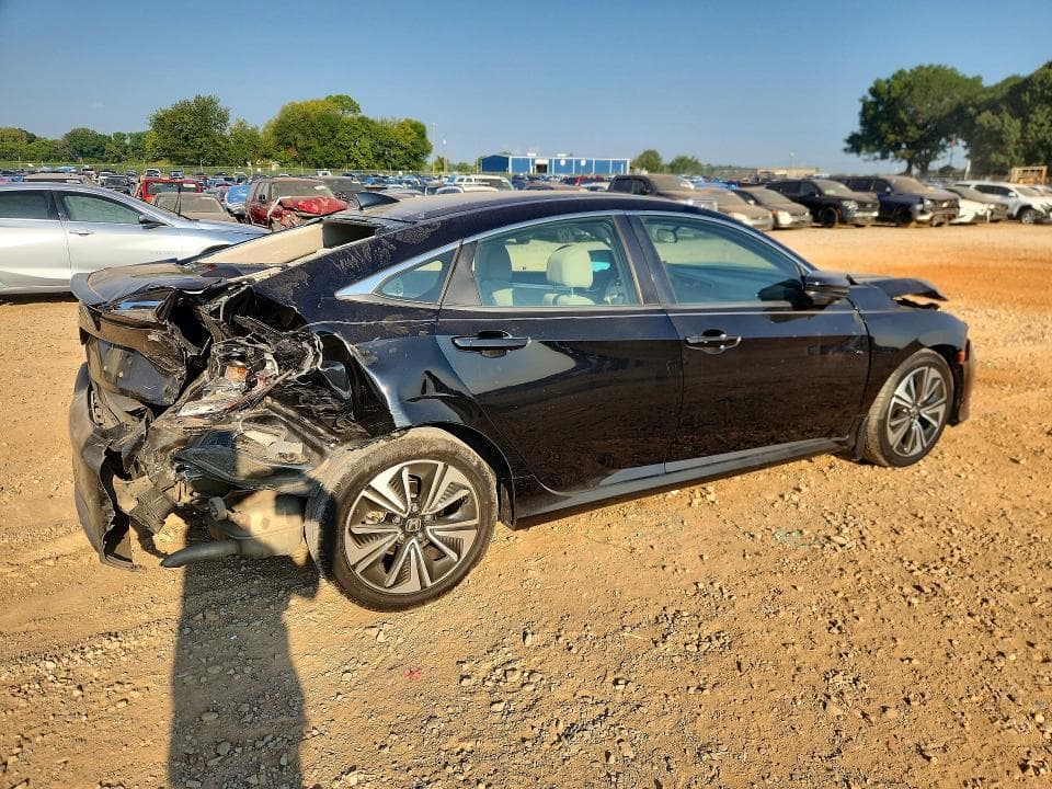 2017 HONDA CIVIC EX 3