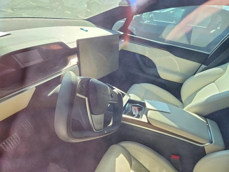 2024 TESLA MODEL X 9