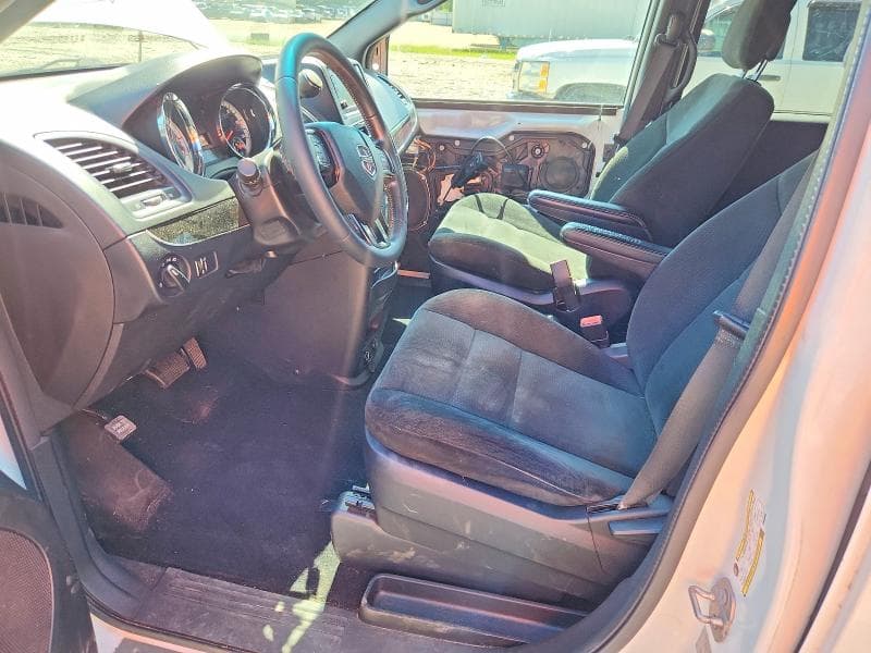 2017 DODGE GRAND CARAVAN SE 7