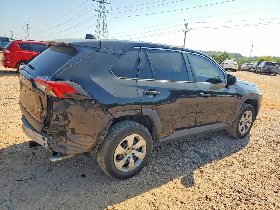 2022 TOYOTA RAV4 LE 3
