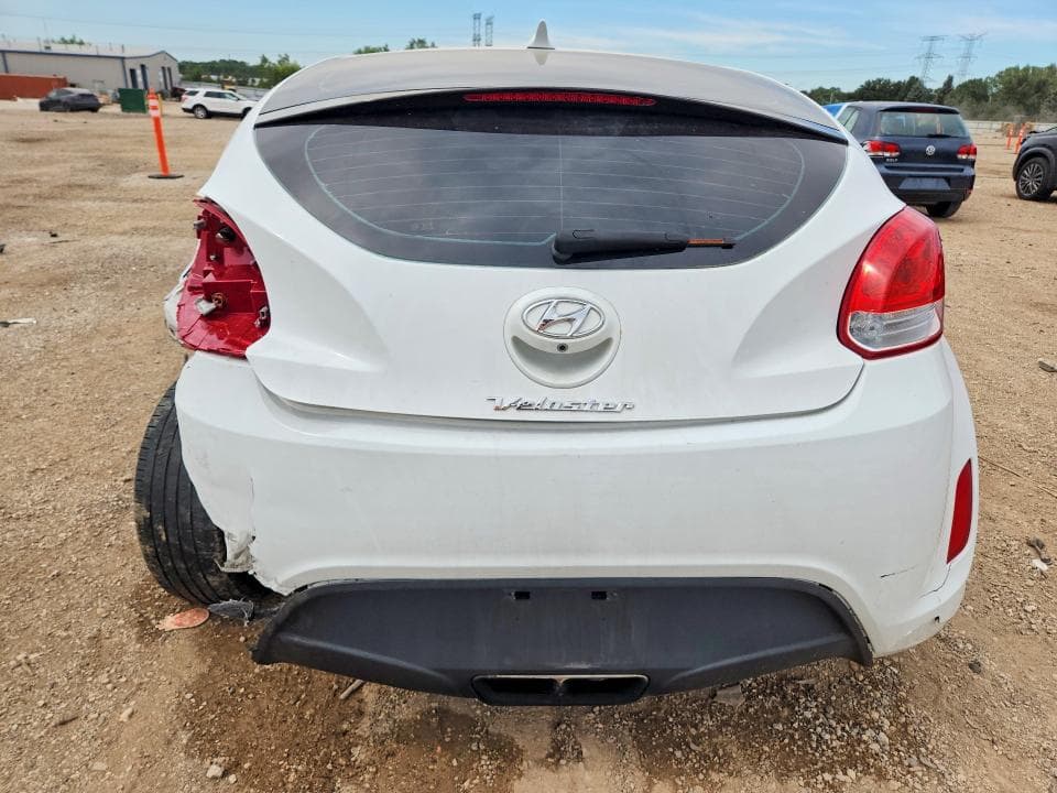 2017 HYUNDAI VELOSTER BASE 6