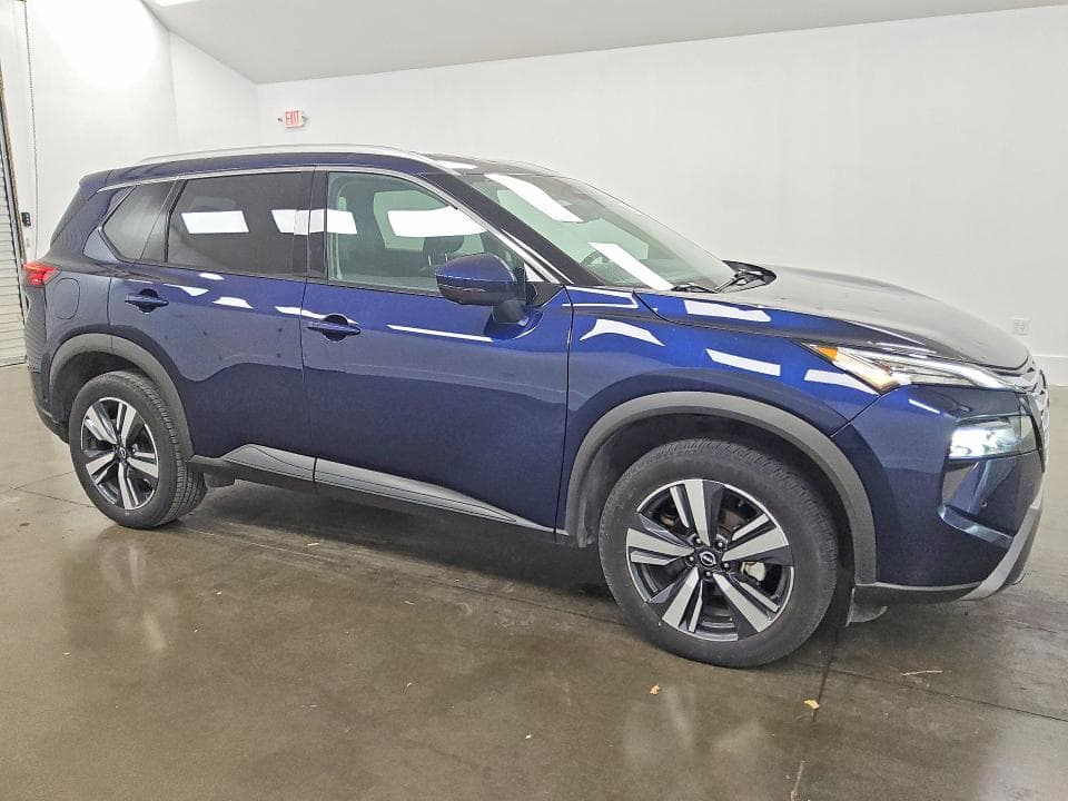 2025 NISSAN ROGUE SL 4