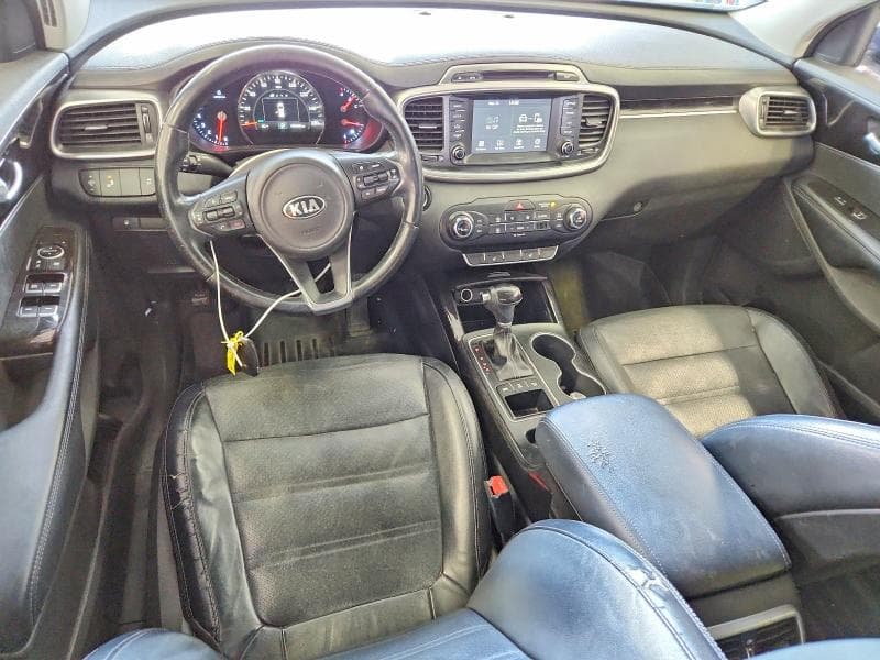 2017 KIA SORENTO EX 8