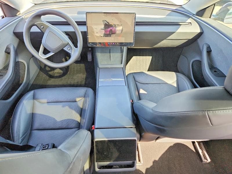 2025 TESLA MODEL 3 8