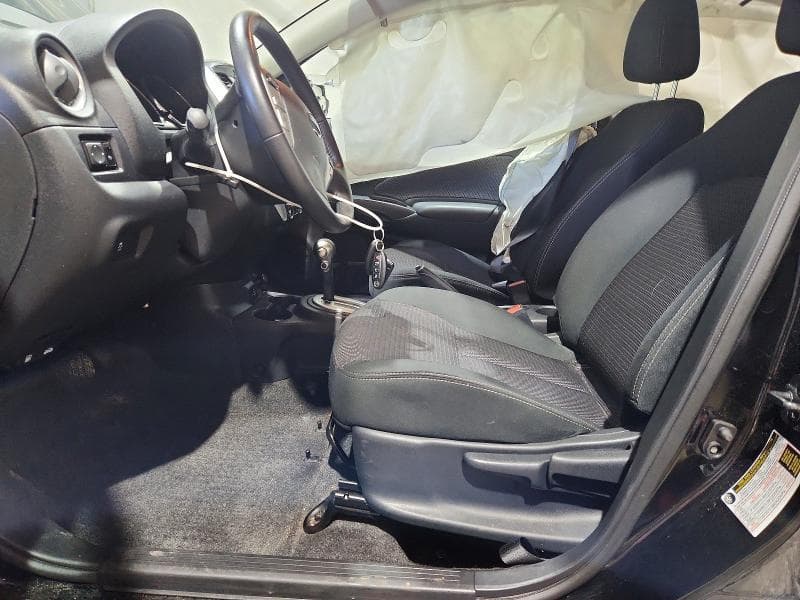 2019 NISSAN VERSA SV 7