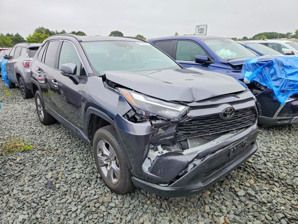 2024 TOYOTA RAV4 XLE 4