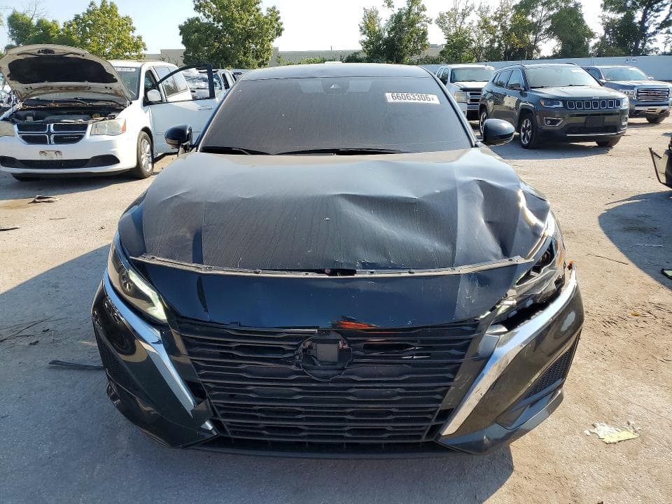 2024 NISSAN ALTIMA SL 5