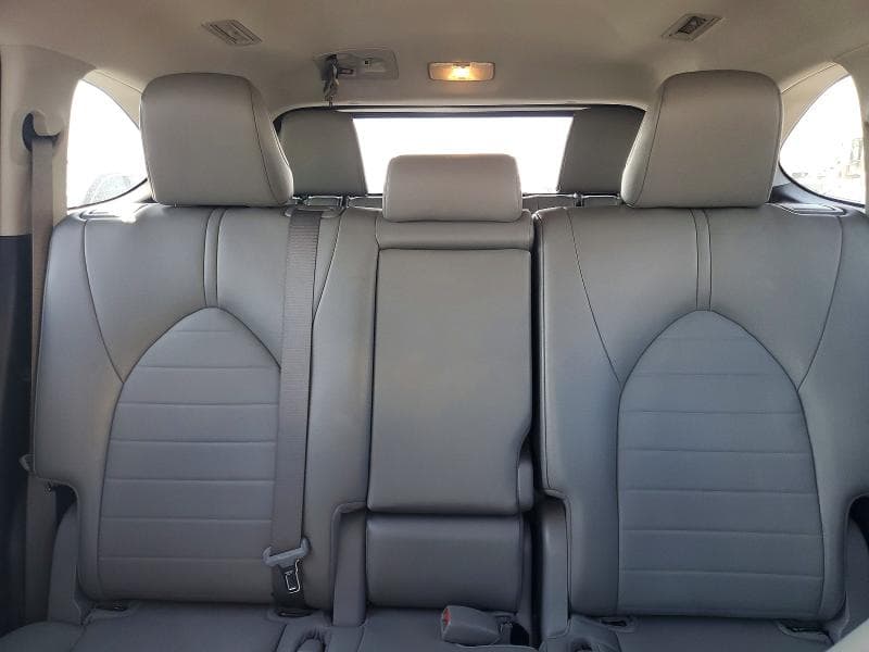 2023 TOYOTA HIGHLANDER XLE 10