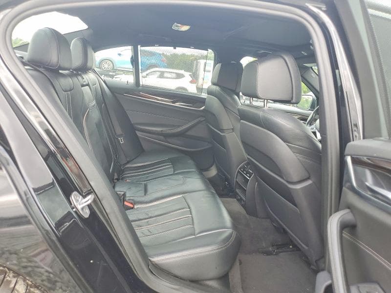 2019 BMW 530E 10