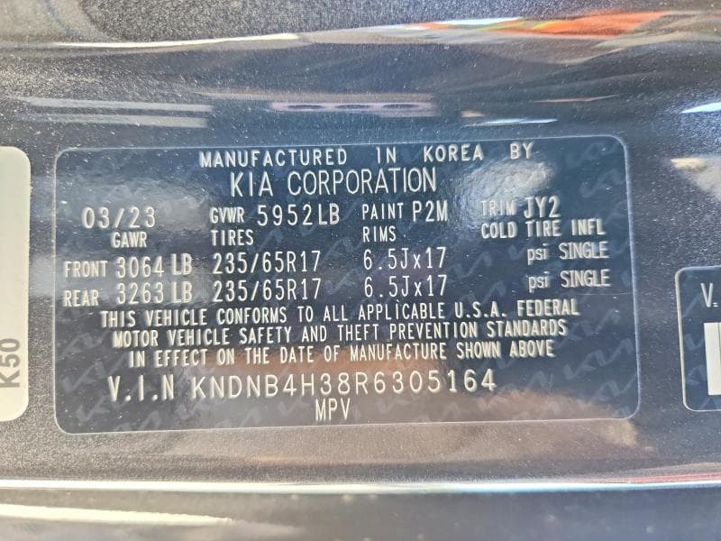 2024 KIA CARNIVAL LX 13