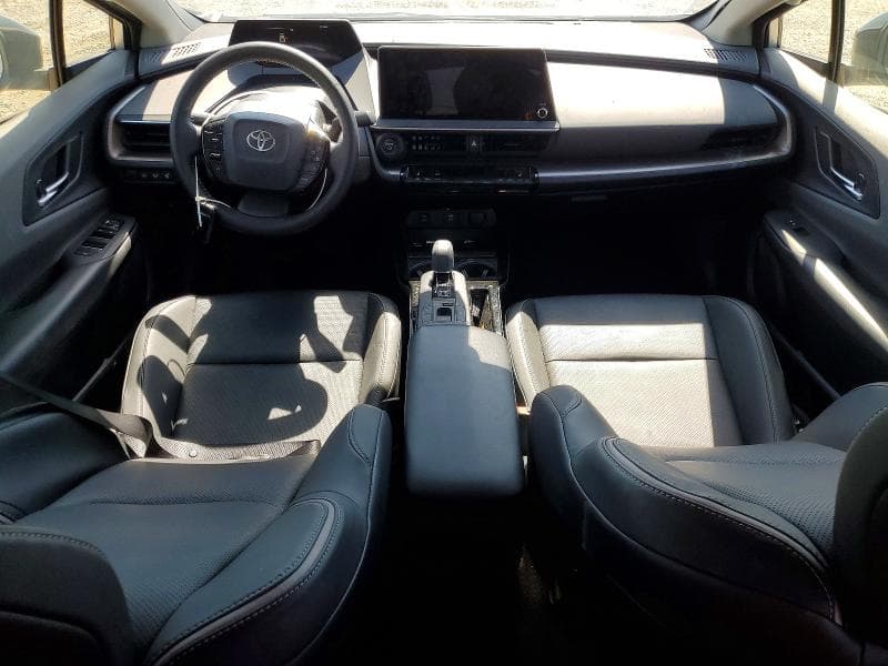 2024 TOYOTA PRIUS XLE 8