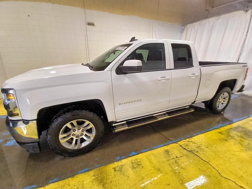 2017 CHEVROLET SILVERADO K1500 LT - 1