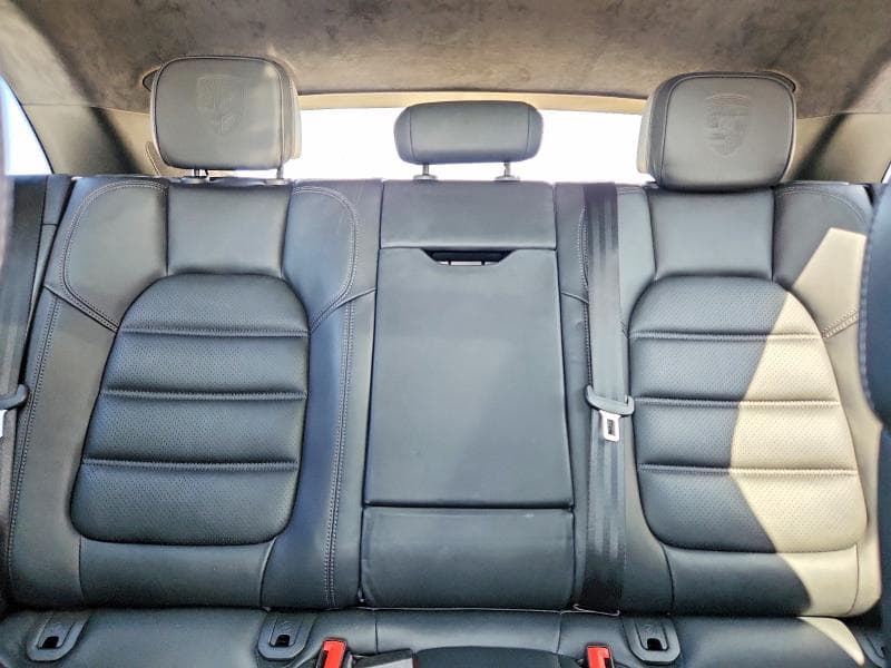 2017 PORSCHE MACAN TURBO 10