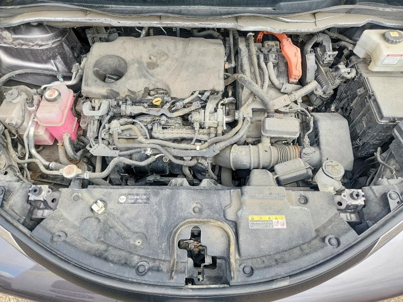 2021 TOYOTA SIENNA XLE 12