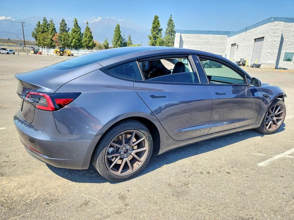 2023 TESLA MODEL 3 3