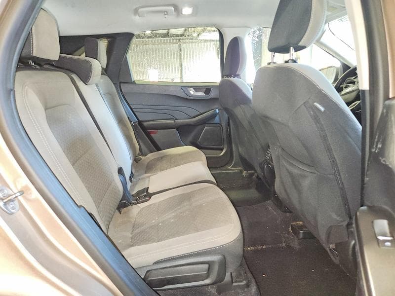 2021 FORD ESCAPE SE 11