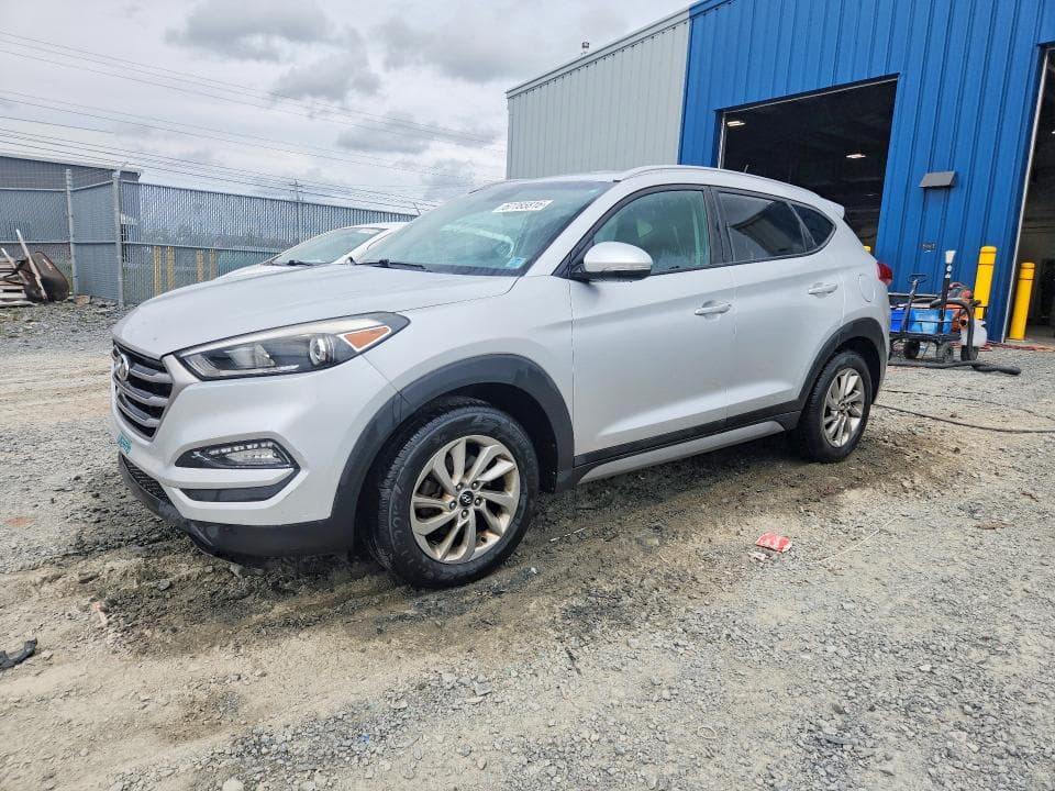 2017 HYUNDAI TUCSON SE - 1