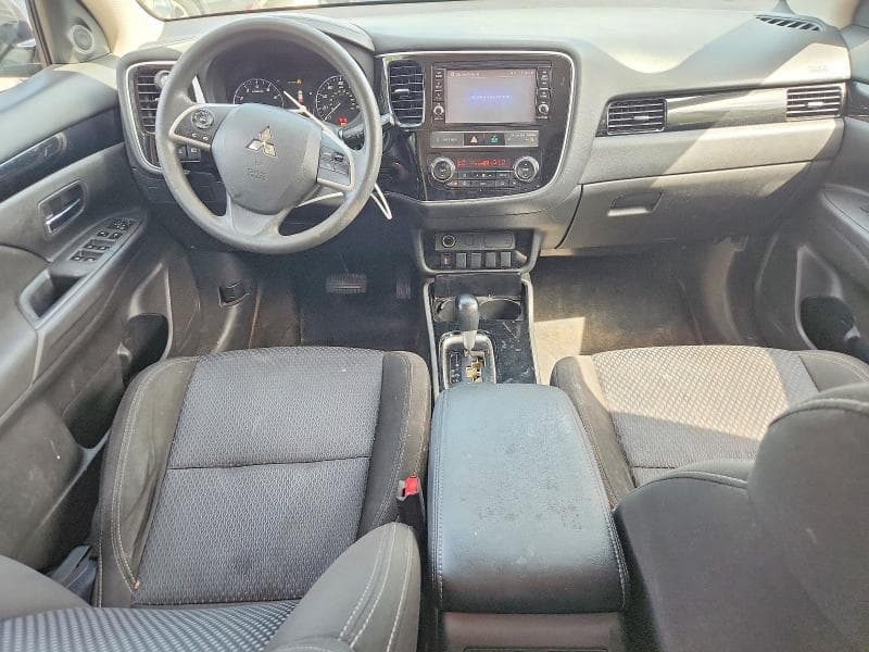 2019 MITSUBISHI OUTLANDER ES 8