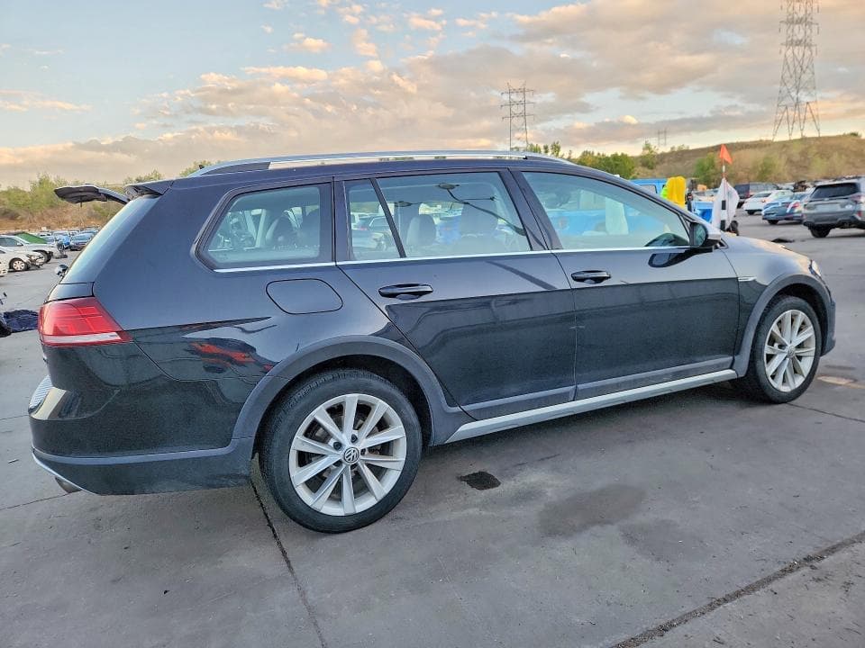 2019 VOLKSWAGEN GOLF ALLTRACK S 3
