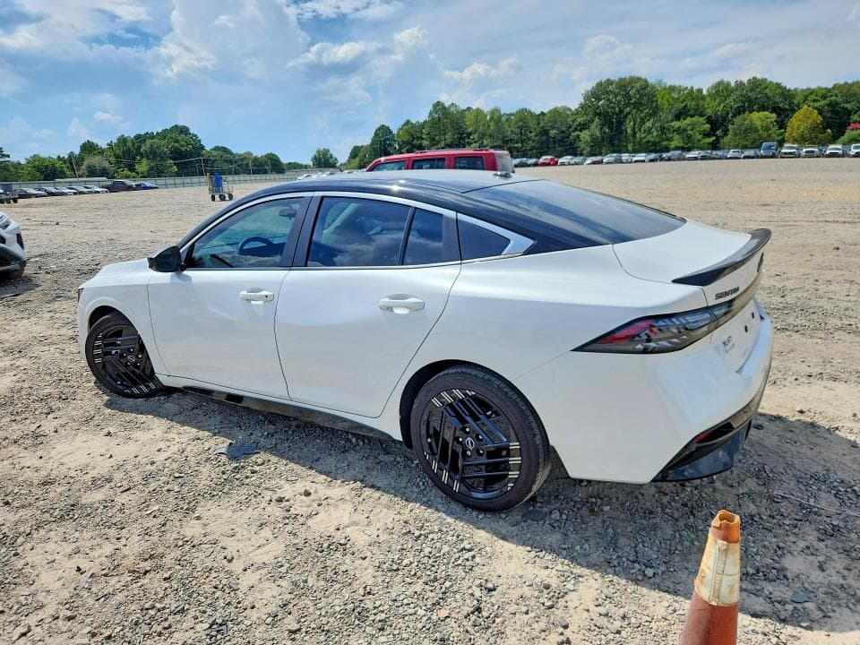 2026 NISSAN SENTRA SR 2