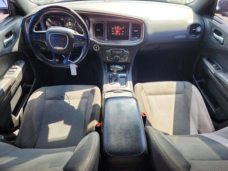 2017 DODGE CHARGER SE 8