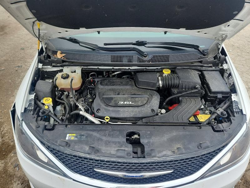 2018 CHRYSLER PACIFICA TOURING L PLUS 12