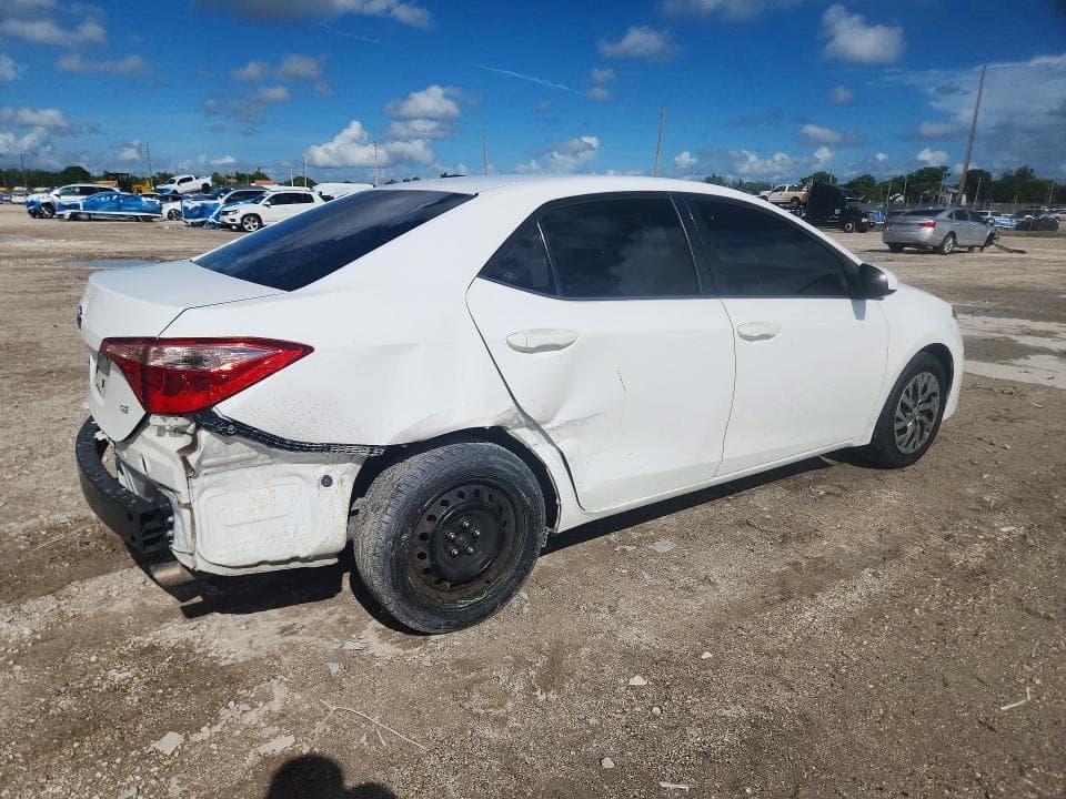 2019 TOYOTA COROLLA LE 3