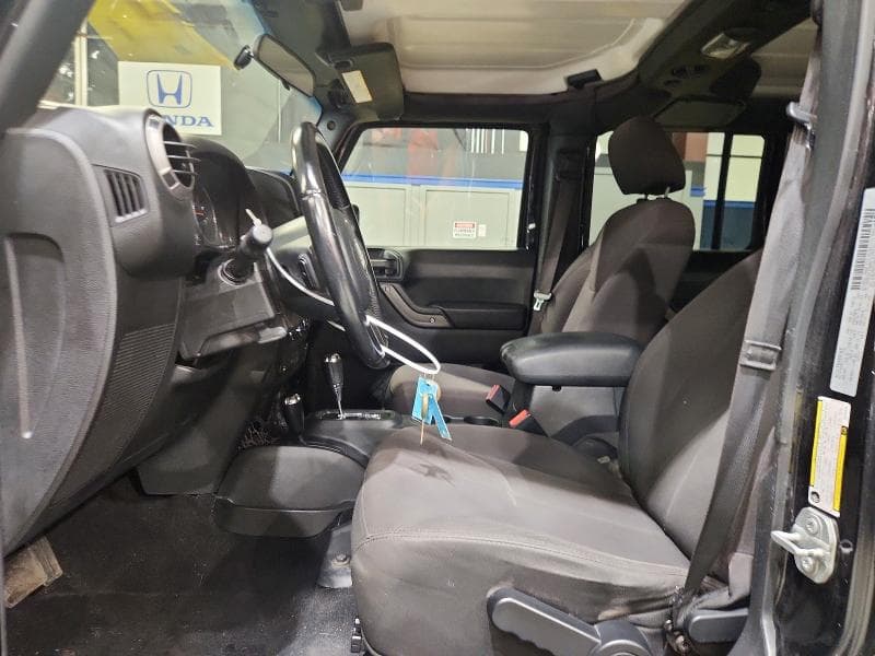 2017 JEEP WRANGLER UNLIMITED SPORT 7