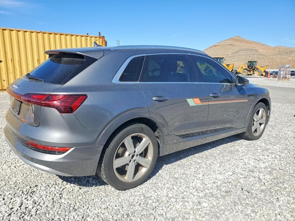 2019 AUDI E-TRON PREMIUM PLUS 3