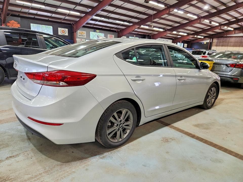 2018 HYUNDAI ELANTRA SEL 3