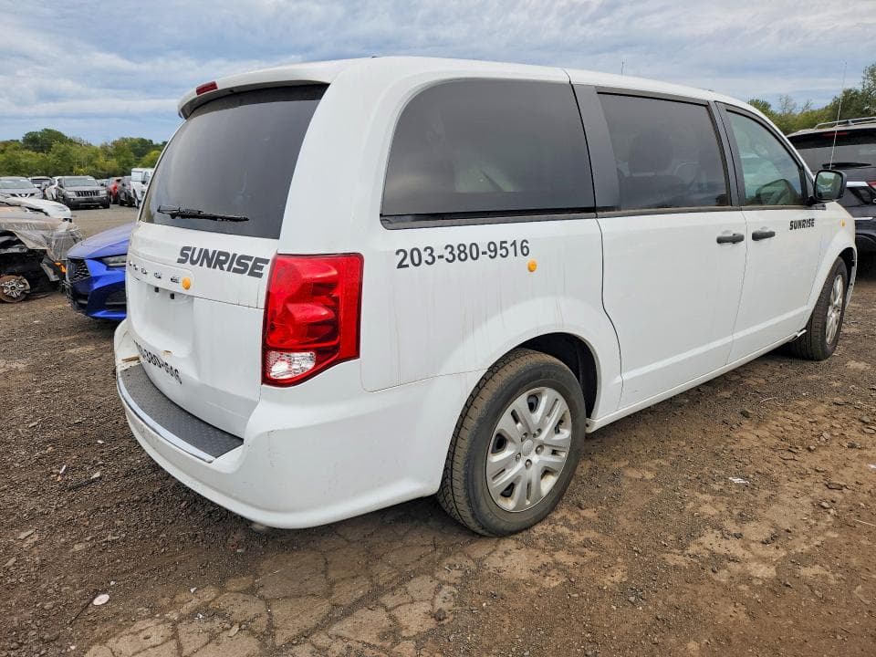 2020 DODGE GRAND CARAVAN SE 3