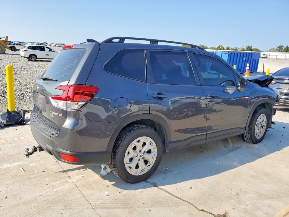 2023 SUBARU FORESTER 3